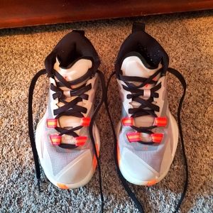 Nike Jordan Zion 1 basketball shoes, Youth size 5.5, Smoke gray w/ orange detail